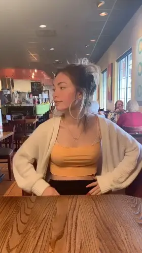 hi there 🥰 come say hello