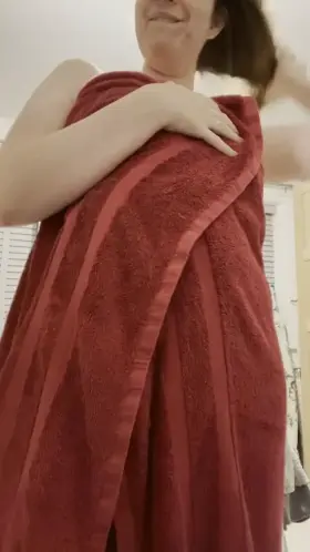 Looking for guys who know how to make a mom feel hot 😍