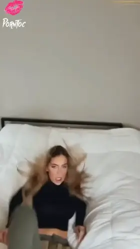 her move at the end, damn hot