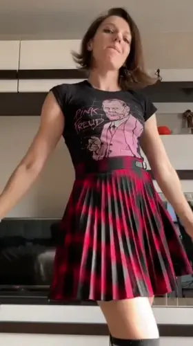 [F]or a healthy breakfast I just go with nudes and coffee, works magic 😁