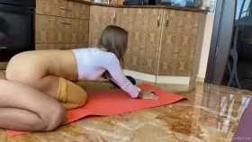 Fit brunette babe rides cock in reverse position