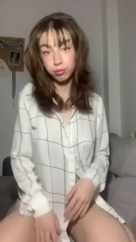 First time showing my titties, I hope at least someone likes it🙈 (19)