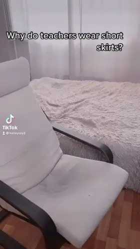 Does it turn you on when a girl is wearing no panties?