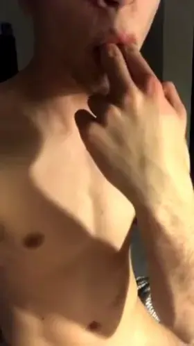 I miss the feeling of cum on my body😥