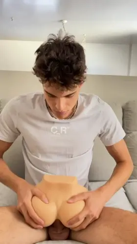 Tight fit isn’t it 😼