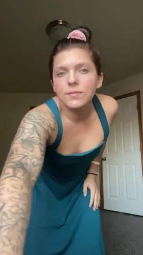 As a petite young girl, I prefer old and naughty men