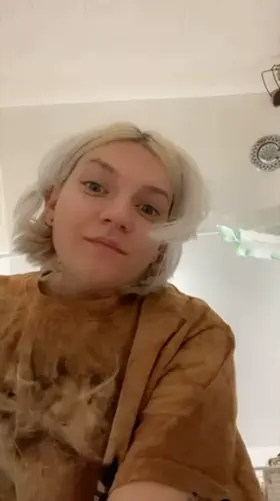 ✨Hi I’m Theresa✨ I want to be your personal slut, so show me how hard I make you 💞 only $4 for the first month, links in profile baby 💖