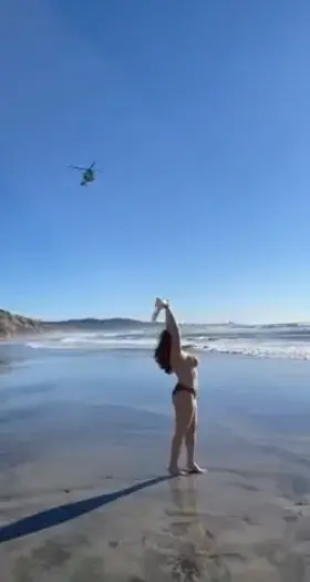 Just showing some support for our troops 🤷‍♀️😊 [GIF]