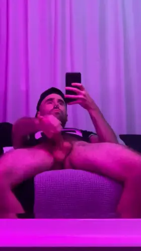 My big ol’ balls. Snapchat: MrJsseJmsJsph