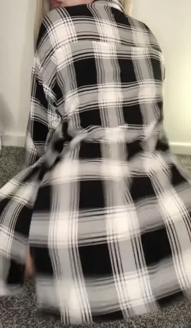 Can I twerk this Colombian ass on you papi?