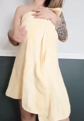 Already have 2, wanna put a 3rd in me? 🙃😘