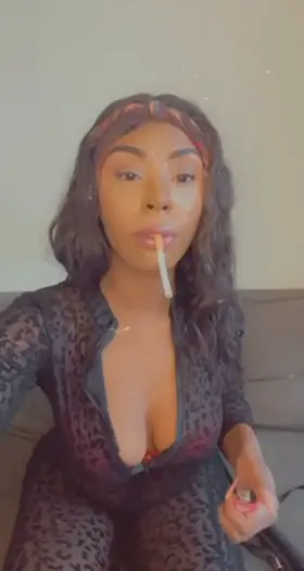 Tittyyyy fuckkkk my lighterrrrrrr👅🍭💦💦🚬🚬🚬