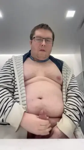 Cub Chubby Jerk Off At Work with Cumshot