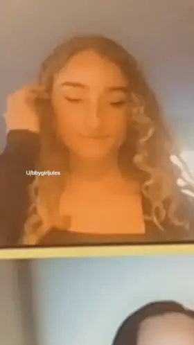 I have an important presentation rn, wish me luck ;) [gif]