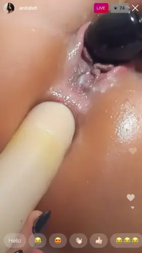 LIVE Insta Can her pussy can get any love on her day?🔥