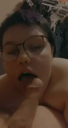 Use my pretty little mouth 🖤