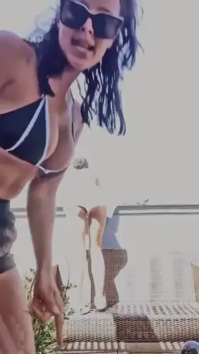 So... how do I look bodyswap community? I finally mastered my technique, and just look at me move in this body! I feel so bouncy!