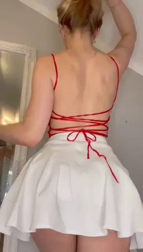 Its official, I'm your favorite distraction.