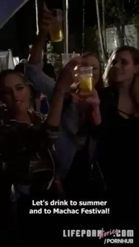 Guy fucks his friends at a concert