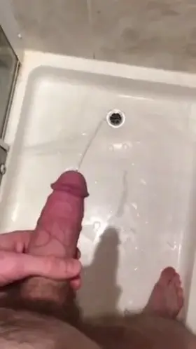 Long Shower Piss