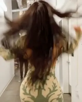 Kylie's ass got a nice bounce for a fake ass