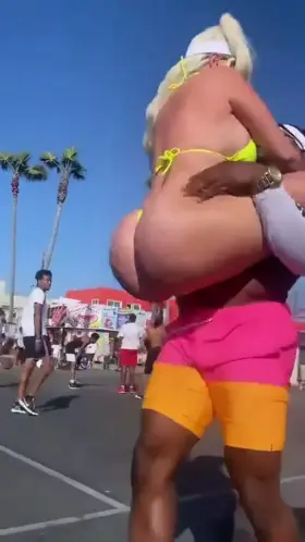 Lucky Couple (D4n1 B4nks)