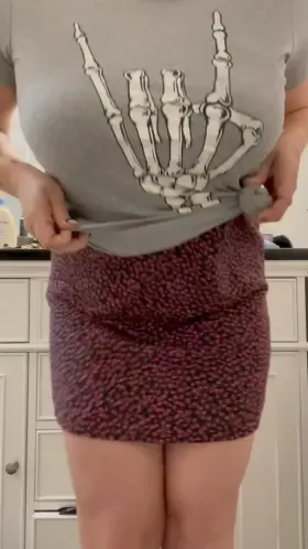 Am I fuckable in this dress