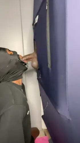 ThroatGoat Glory Hole sucking 🤤
