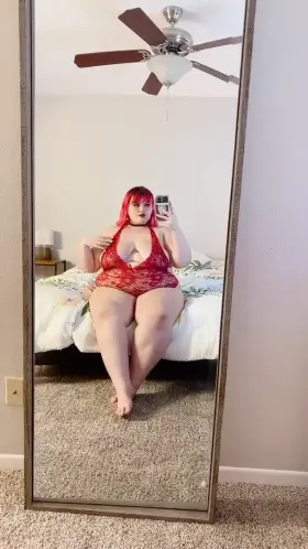 who wants to cuddle? 💘