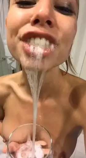 She so fucking nasty 😍