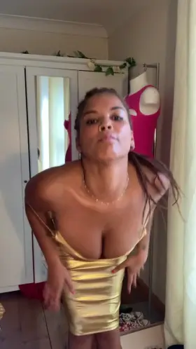 Sexy with a twist of classy. 👸🏽