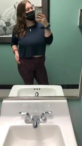 That work~life balance ⚖️💋 [f]