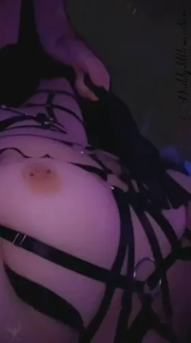 [f] just a little warm up before some fun😈