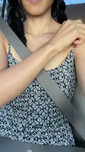 [Fansly][tightnquirky] Jiggle jiggle