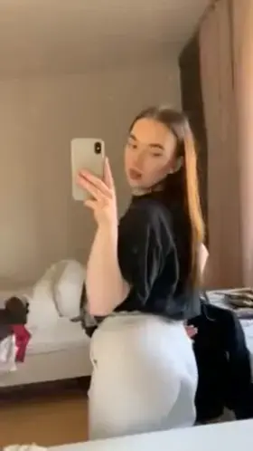 Do you like my morning routinge consisting of showing you my ass :P