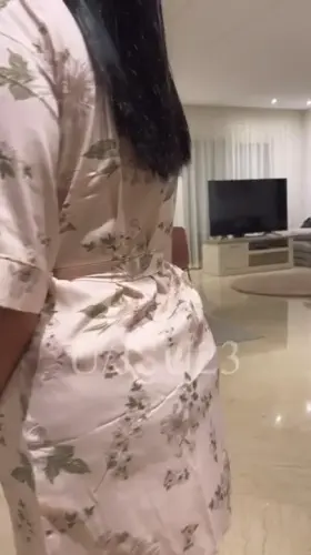 40 mom of 1, I don't have the perfect body but I enjoy surprising people with my tits OC