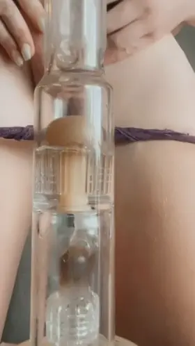 [f] [oc] A freshly clean bong gets me so… excited 💚