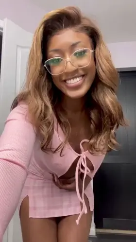 Pretty in pink, don’t you think? [BA]