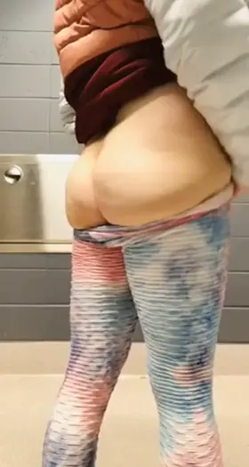 [selling] THICK Bratty domme😈 FETISH ONLY🔥 sph 🍤, humiliation, worship 🛐, feet , femdom, findom 🤑drains, gfe, pic/vid 📸, sext 📱, and more.