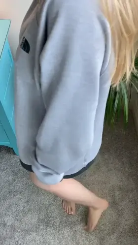 Sunday morning cozy sweatshirt drop, hope you enjoy it :)