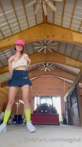 M£GNUTT's New 0nlyfans PPV - Get Her F0lder