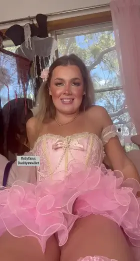 oops, she wont fit in my panties ;P