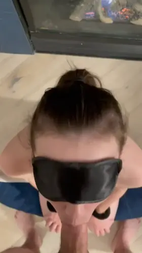 tie me up and throat fuck me 🤤