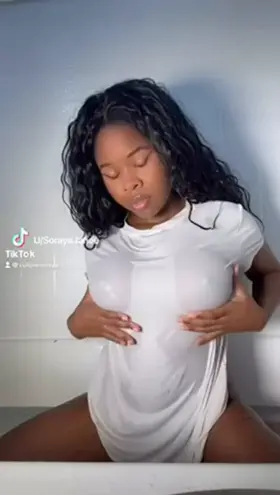 I used to be embarrassed 😳 of my body but Damn just look at me now