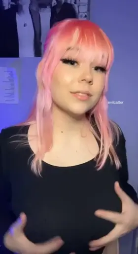 Teen titty drop <3
