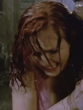 Kirsten Dunst, poking plots - Spider-Man (2002)