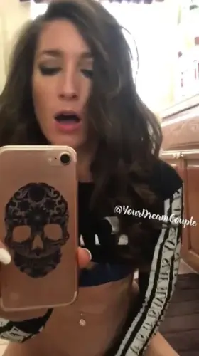 Love sneaking away during the day and making myself cum!