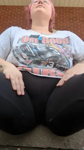 i'm such a generous neighbor 😈🥰