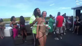 When her outfit is 10/10 but she can also throw it back 😍