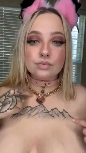 Jiggly Jiggly Jiggly Fuck my titties